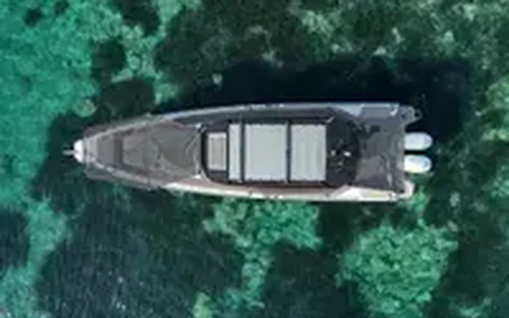 slider 1 Axopar 37 ST