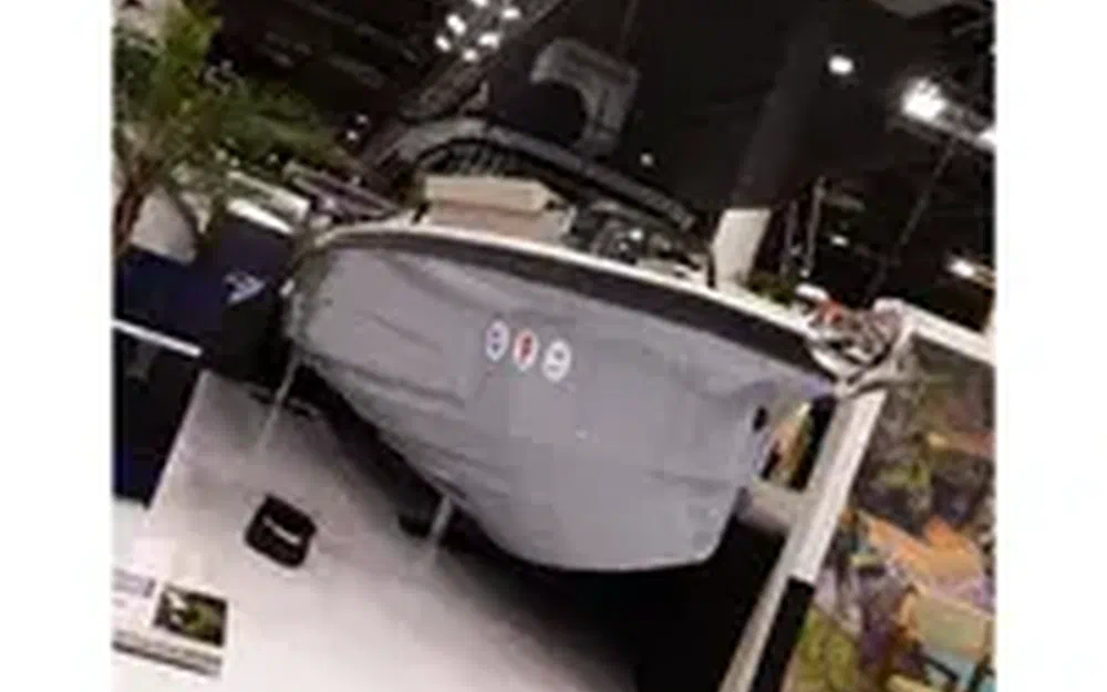 slider 0 Axopar 29 XC CROSS CABIN