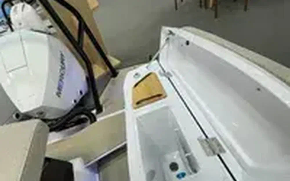 slider 9 Axopar 29 XC CROSS CABIN