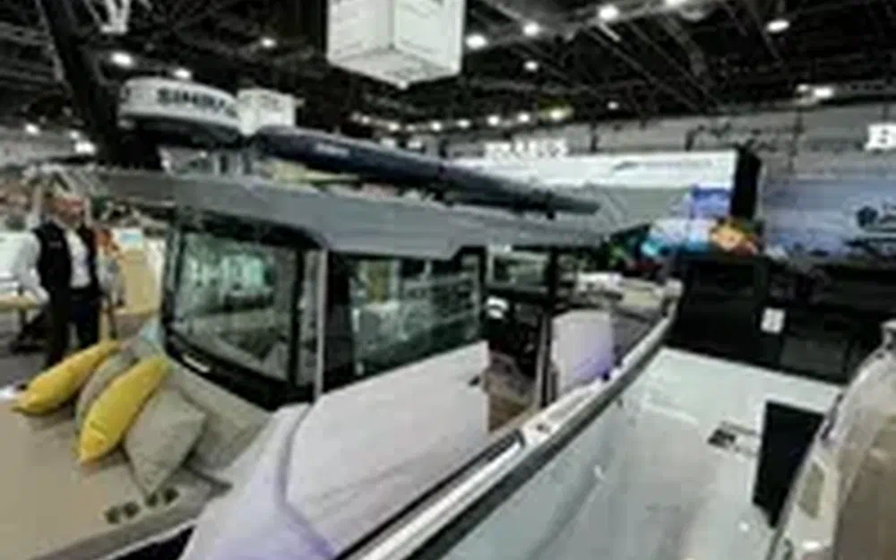 slider 3 Axopar 29 XC CROSS CABIN