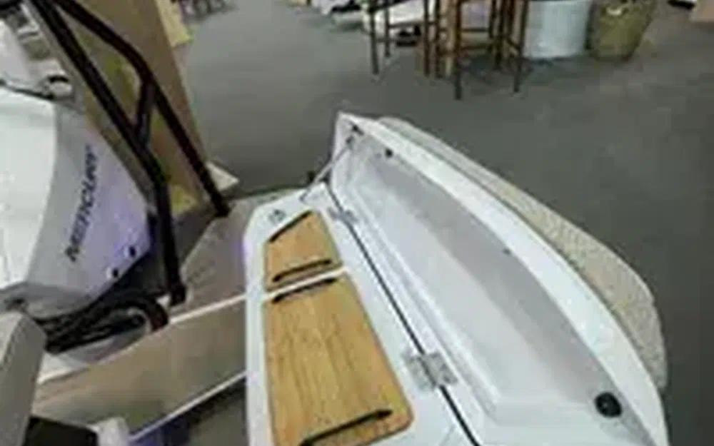 slider 8 Axopar 29 XC CROSS CABIN