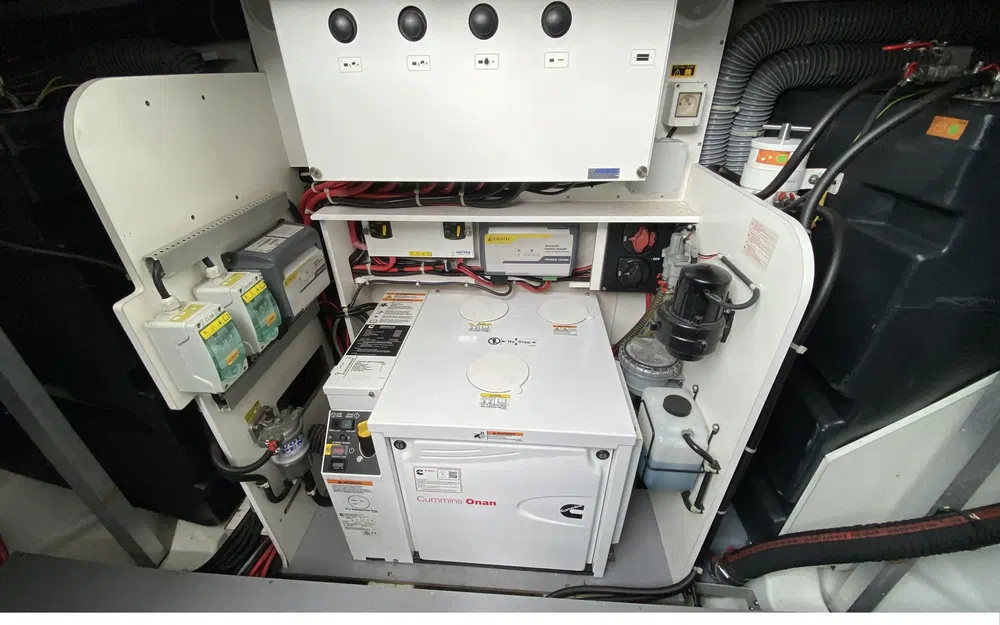 slider 19 Beneteau Gran Turismo 46