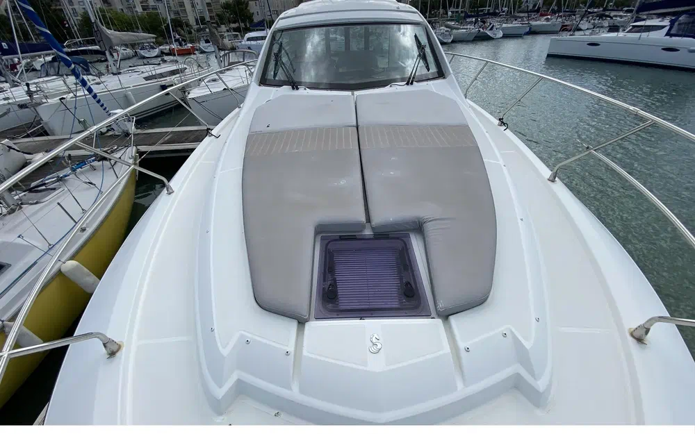 slider 22 Beneteau Gran Turismo 46