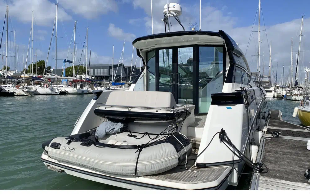 slider 3 Beneteau Gran Turismo 46