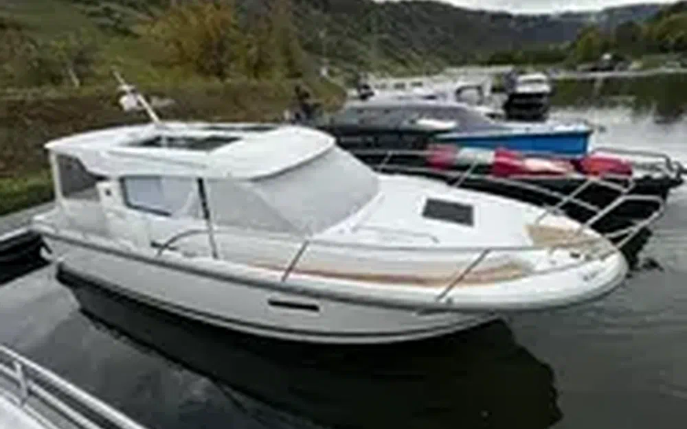 slider 0 Nimbus 305 Coupe