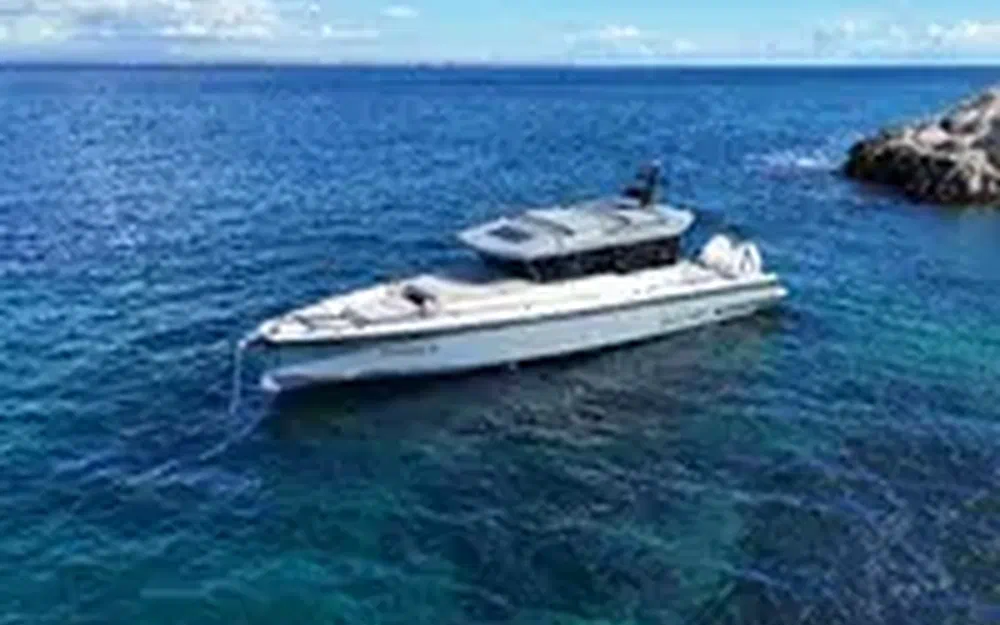 slider 0 Axopar 37 SC