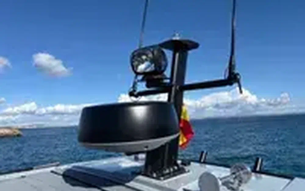 slider 9 Axopar 37 SC