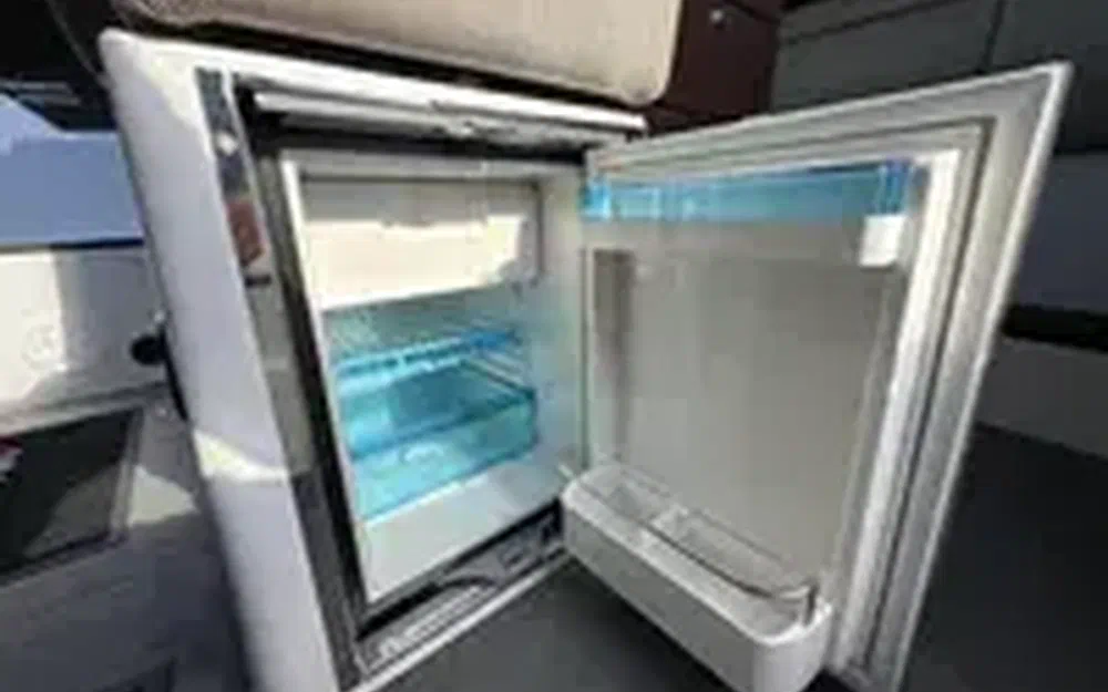 slider 25 Axopar 37 SC