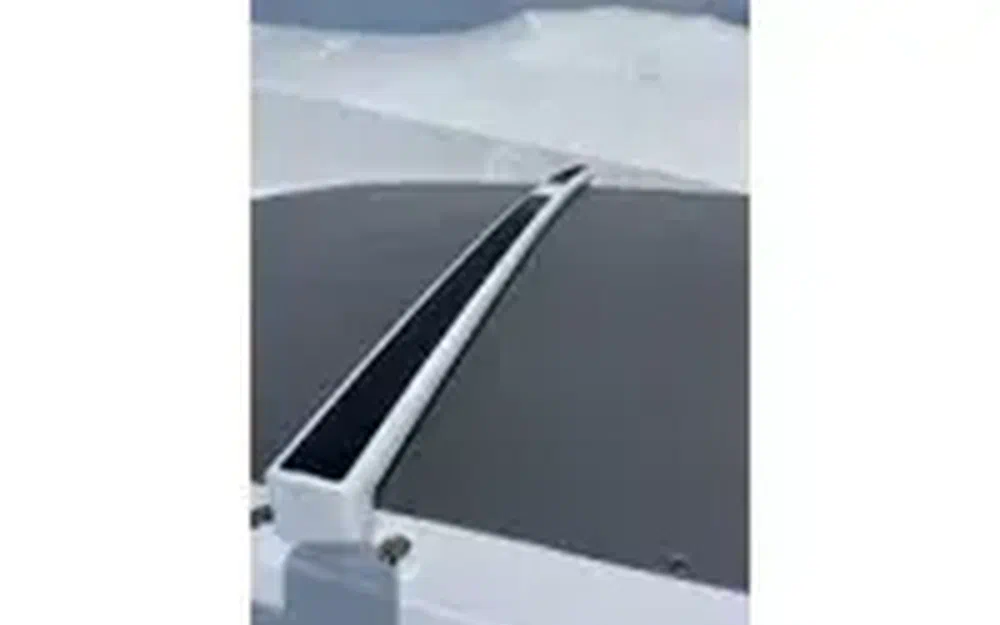 slider 11 Axopar 37 SC