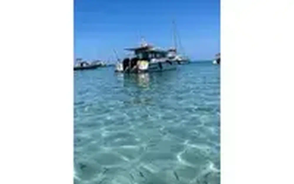 slider 6 Axopar 37 SC