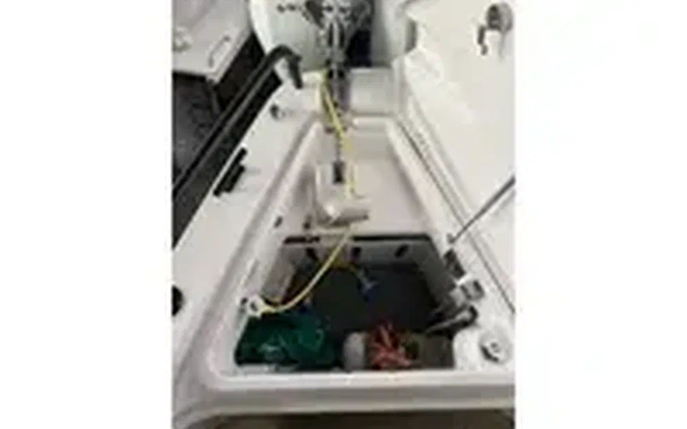 slider 19 Axopar 37 ST