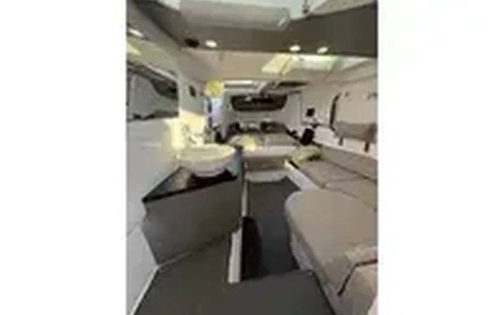 slider 3 Axopar 37 ST