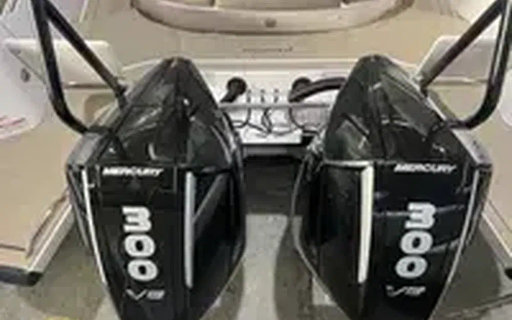 slider 4 Axopar 37 ST