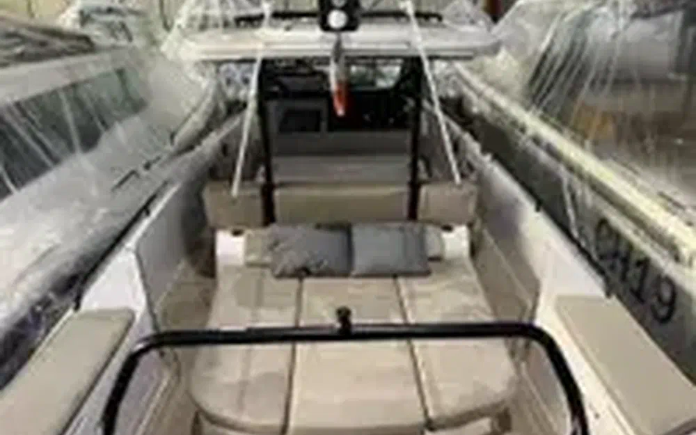 slider 6 Axopar 37 ST