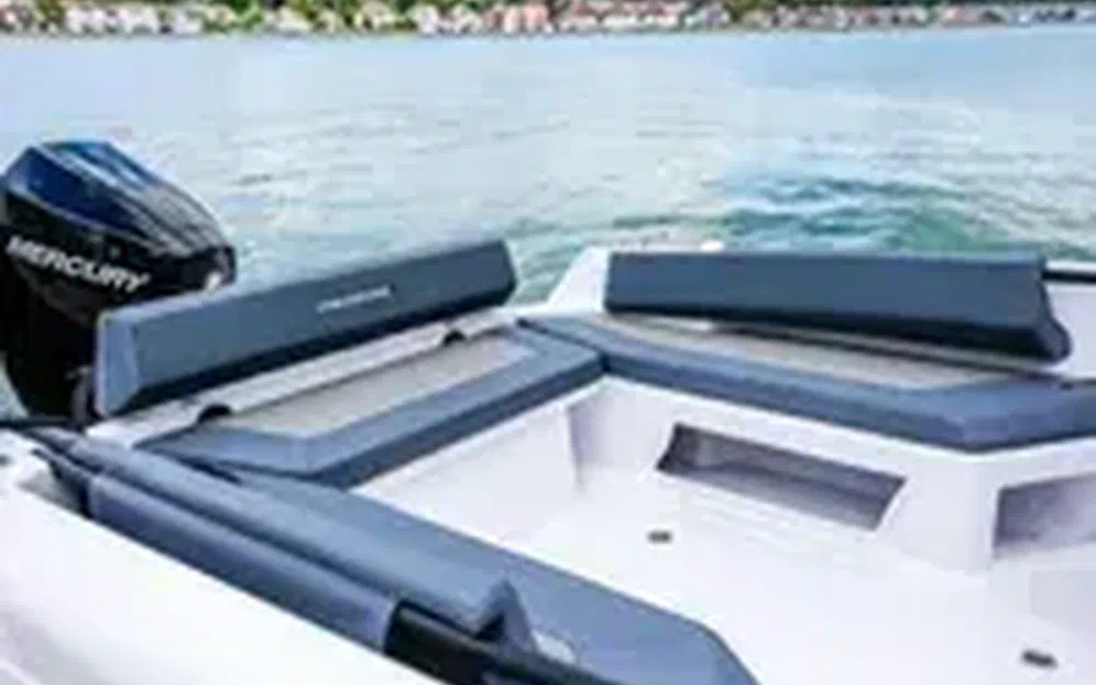 slider 8 Axopar 22 T Top