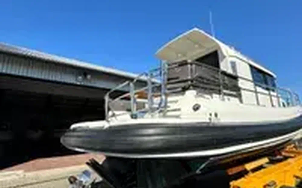 slider 9 Paragon Yachts Paragon 31