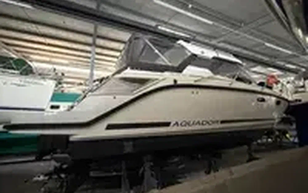 slider 12 Aquador 28 HT