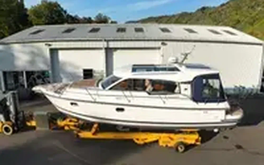 slider 0 Nimbus 365 Coupe