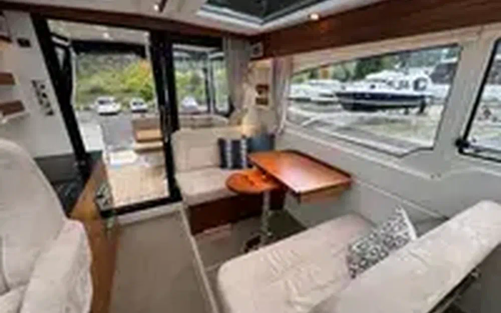 slider 15 Nimbus 305 Coupe