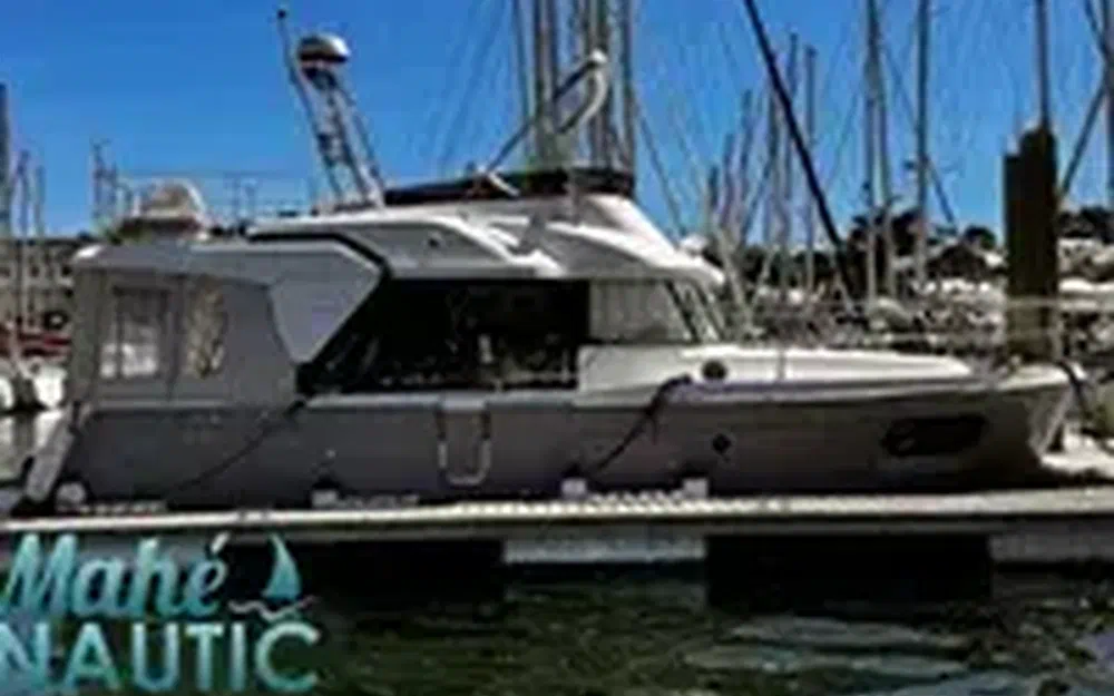 slider 0 Beneteau Swift Trawler 35