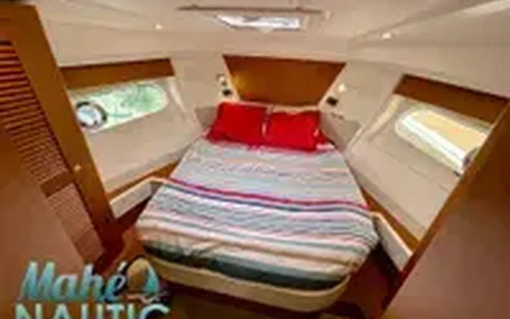 slider 9 Beneteau Swift Trawler 35