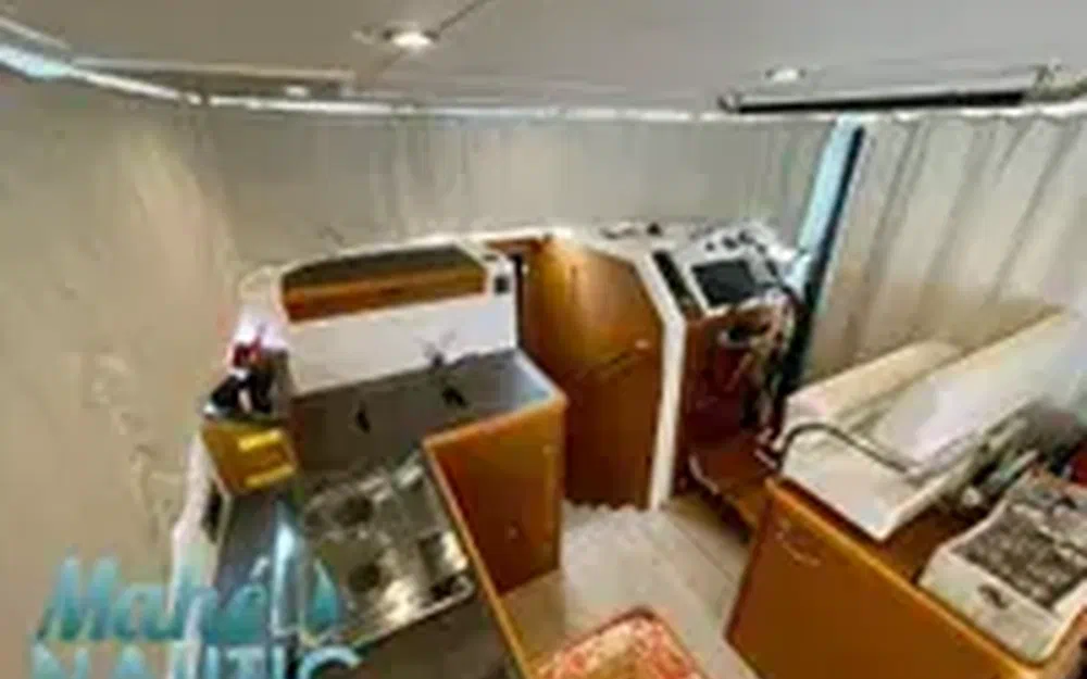 slider 3 Beneteau Swift Trawler 35