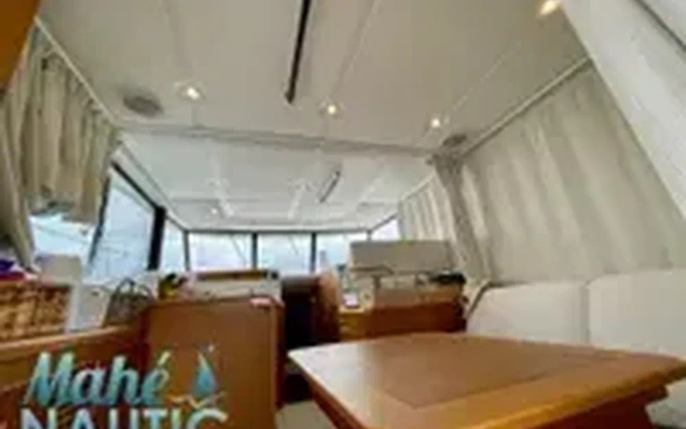 slider 7 Beneteau Swift Trawler 35