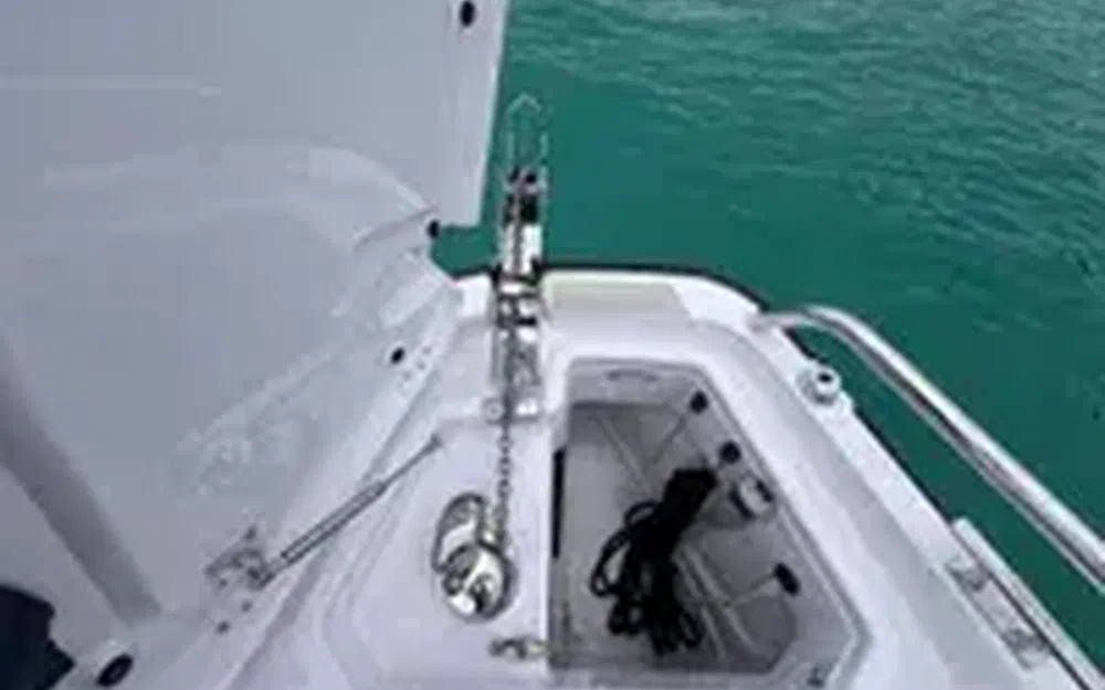 slider 8 Axopar 29 XC CROSS CABIN