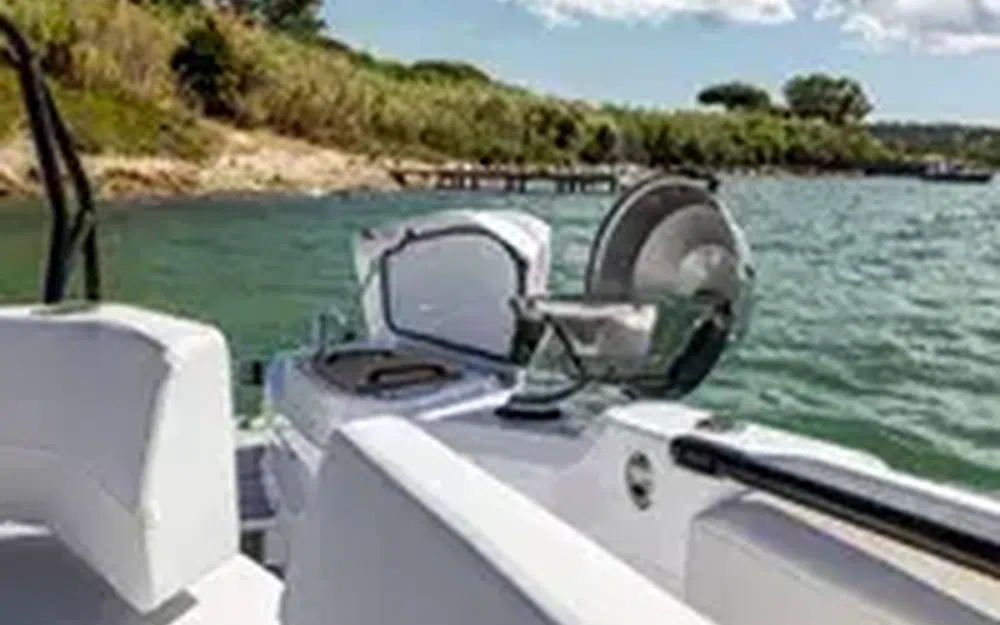 slider 6 Axopar 29 CCX