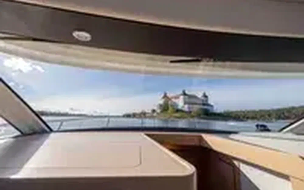 slider 9 Nimbus 365 Coupe