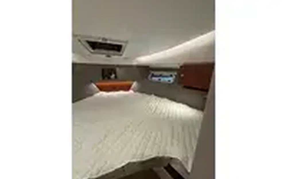 slider 14 Nimbus 305 Coupe