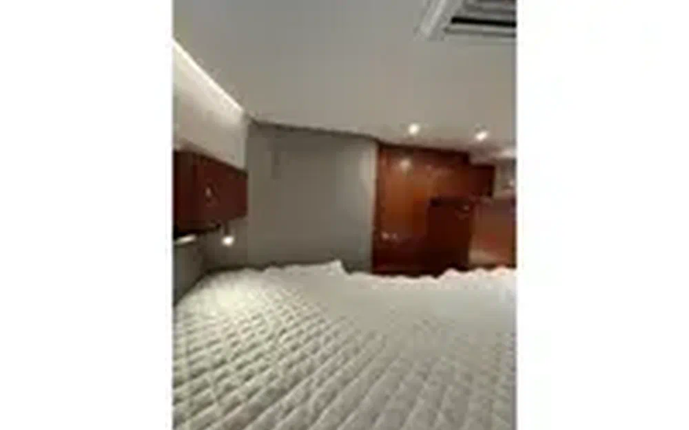 slider 15 Nimbus 305 Coupe