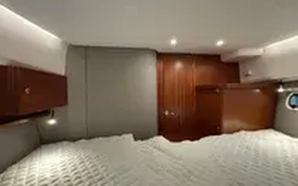 slider 30 Nimbus 305 Coupe