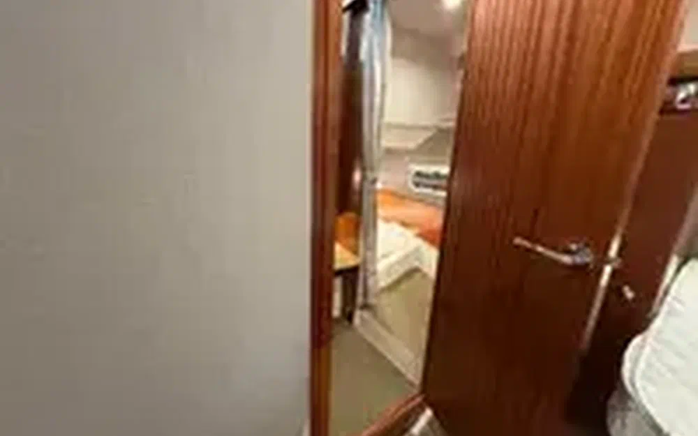 slider 31 Nimbus 305 Coupe