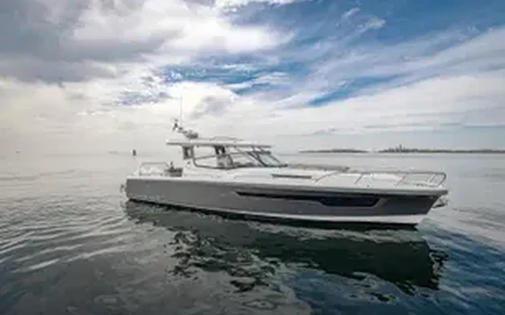 slider 4 Axopar 37 ST