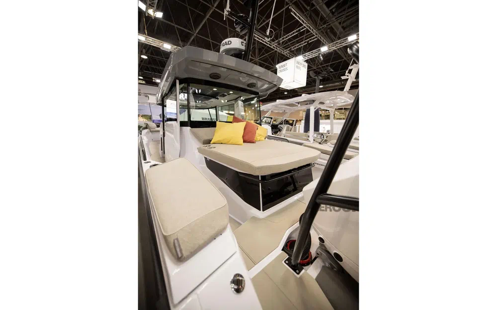 slider 10 Axopar 29 XC CROSS CABIN