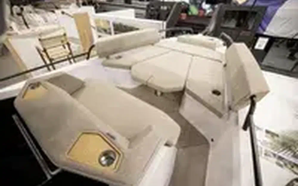 slider 11 Axopar 29 XC CROSS CABIN