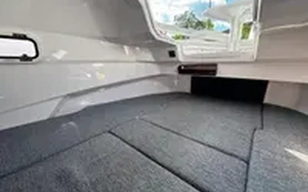 slider 10 Axopar 29 XC CROSS CABIN