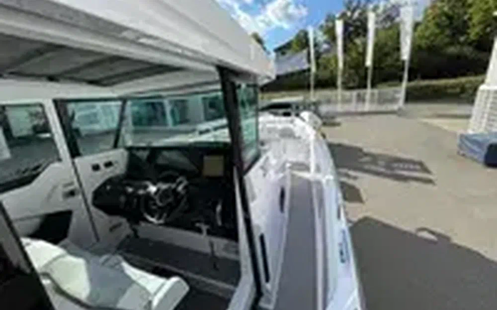 slider 4 Axopar 29 XC CROSS CABIN