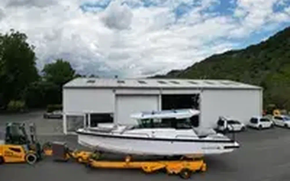 slider 2 Axopar 29 XC CROSS CABIN