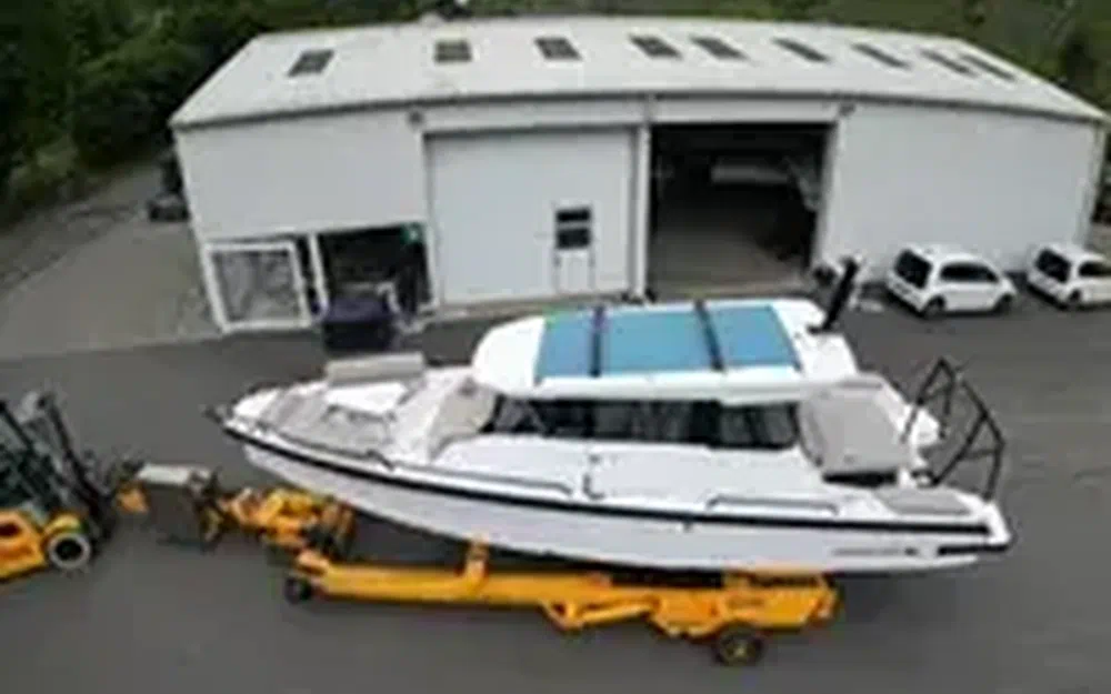 slider 4 Axopar 29 XC CROSS CABIN