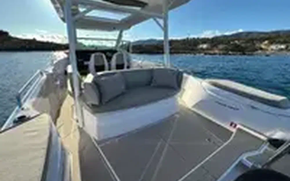 slider 9 Axopar 29 Sun Top