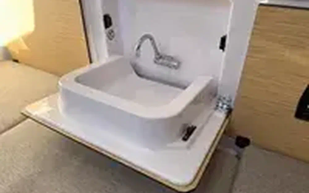 slider 12 Axopar 29 Sun Top