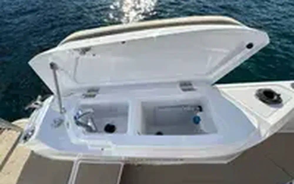 slider 6 Axopar 29 Sun Top