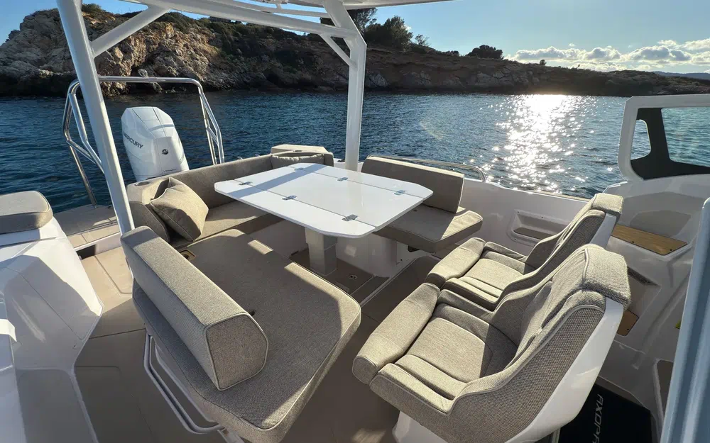 slider 7 Axopar 29 Sun Top