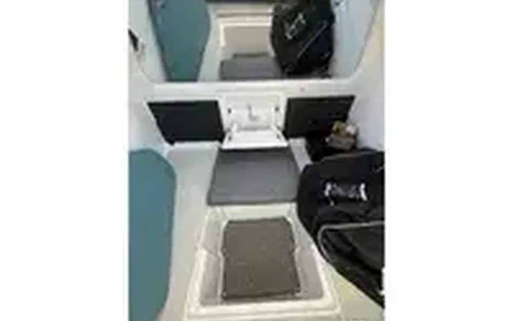 slider 11 Axopar 29 Sun Top