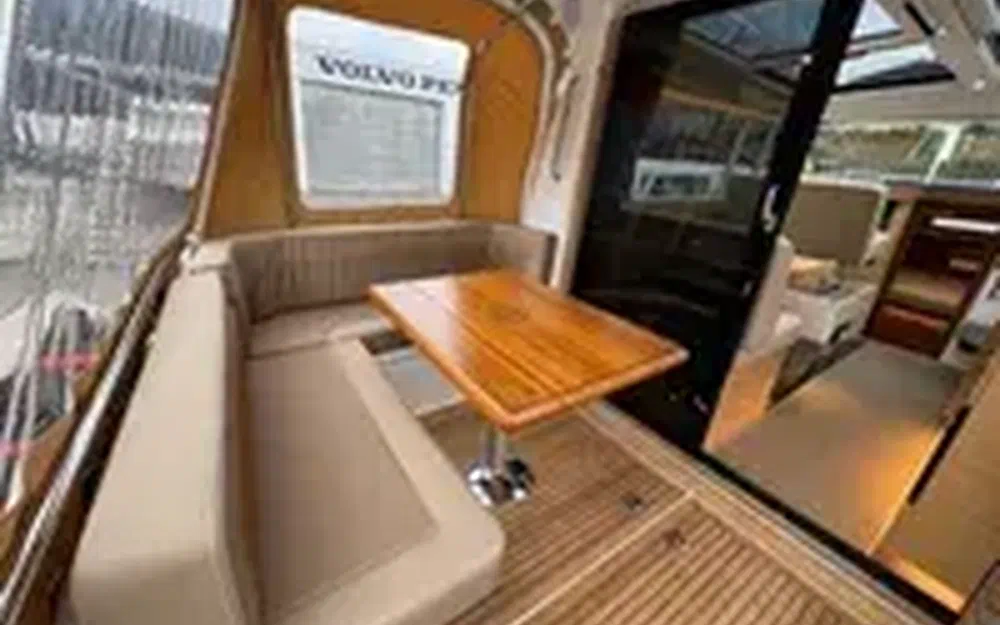 slider 15 Nimbus 365 Coupe