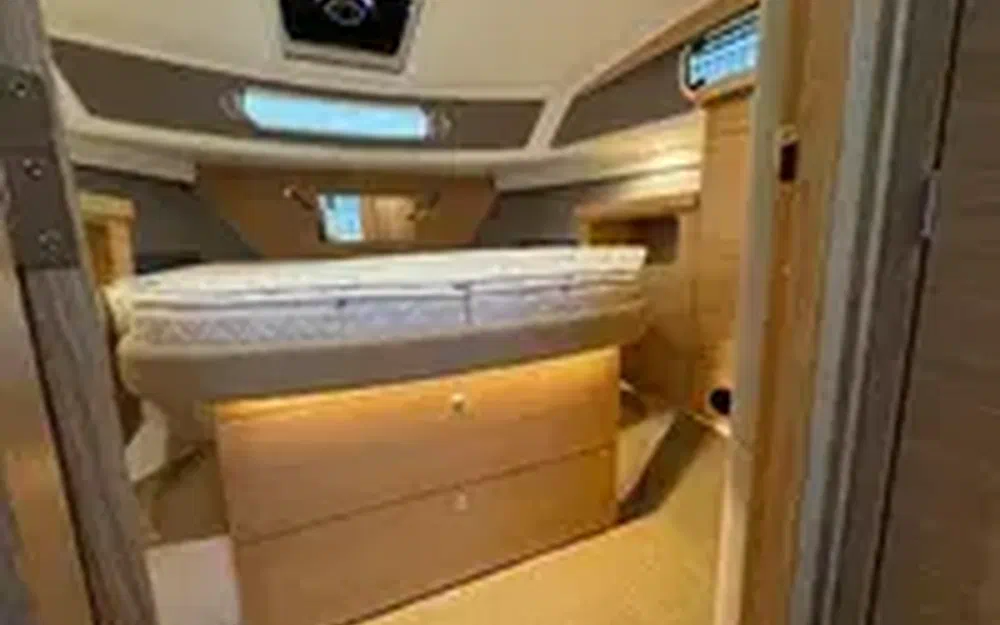 slider 8 Nimbus 365 Coupe