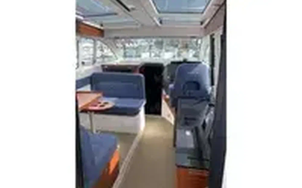 slider 22 Nimbus 305 Coupe