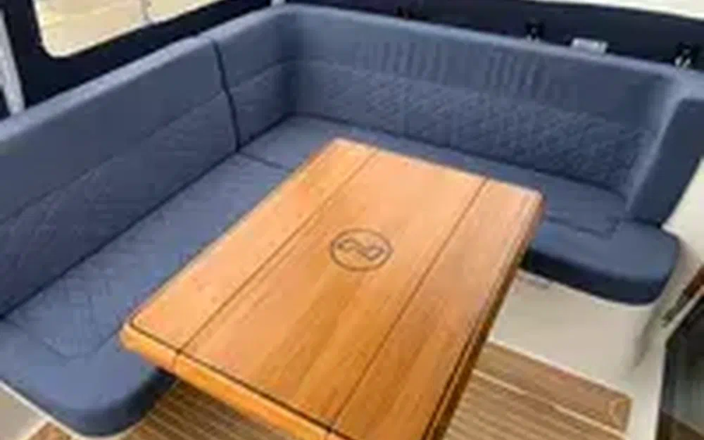 slider 7 Nimbus 305 Coupe